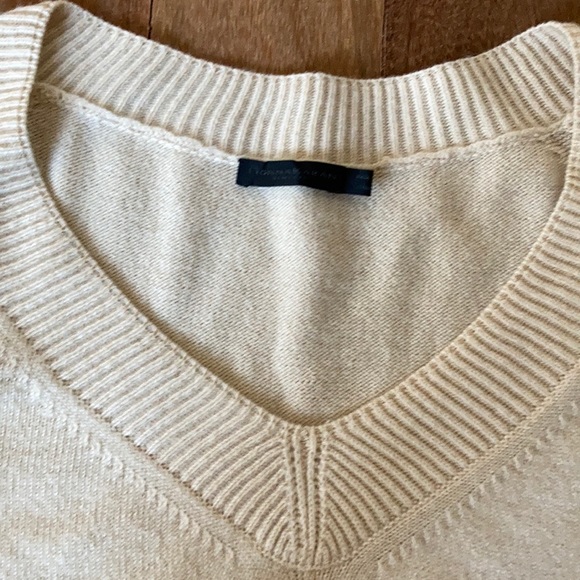 Donna Karan Collection V Neck Cashmere Sweater- … - Picture 6 of 9